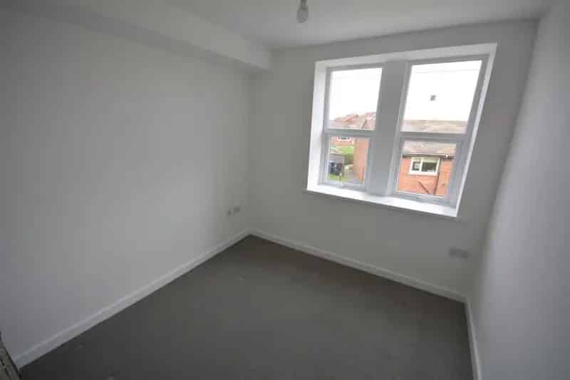 2 Bedroom Flat To Let in Coundon