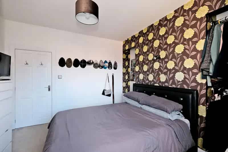 2-Bedroom Flat in Inverurie Close to Amenities
