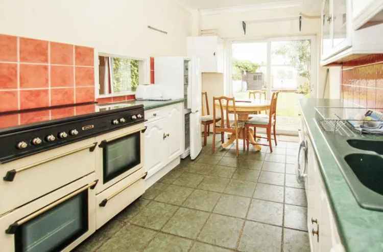 4 Bedroom Detached House - Student Property - Winton Bournemouth