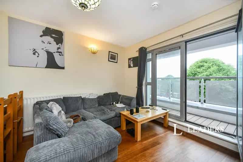 2 Bedroom City Centre Apartment To Rent No Deposit Option
