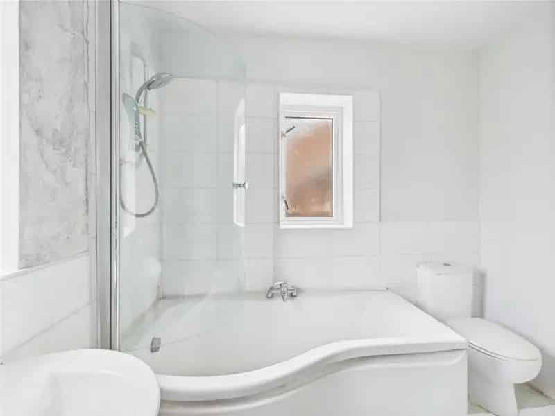 4 Bedroom House For Sale
