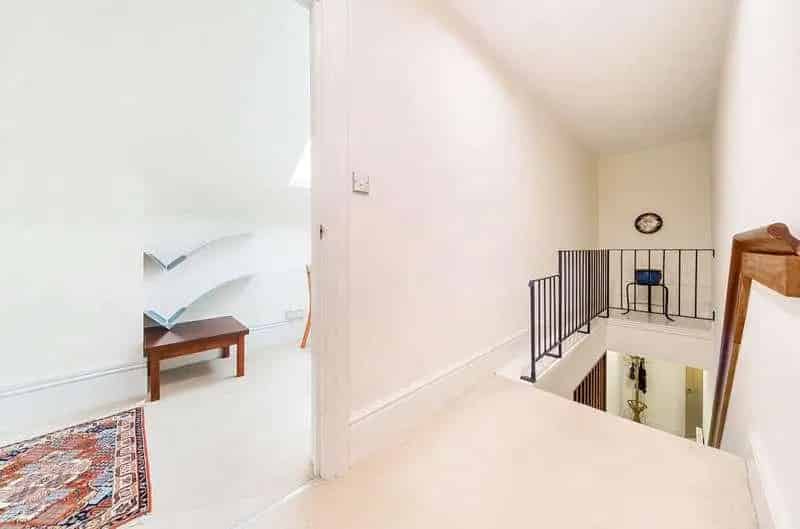 3 Bed Duplex Penthouse Apartment For Sale