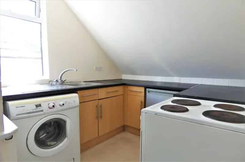 1 Bedroom Flat for Sale Folkestone Kent CT19 Near Railway Station