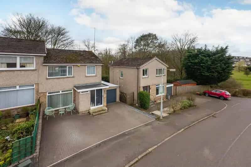 3 Bedroom Semi Detached House Bearsden