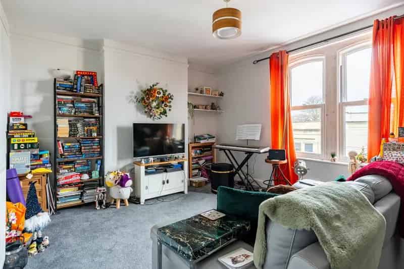 1 Bedroom Flat for Sale