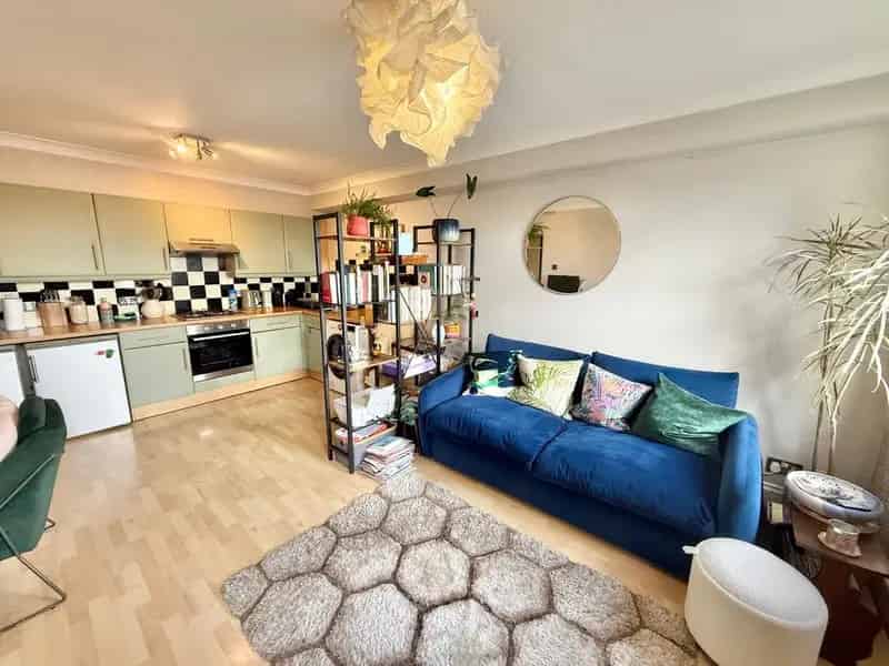 2 Bedroom Apartment To Rent