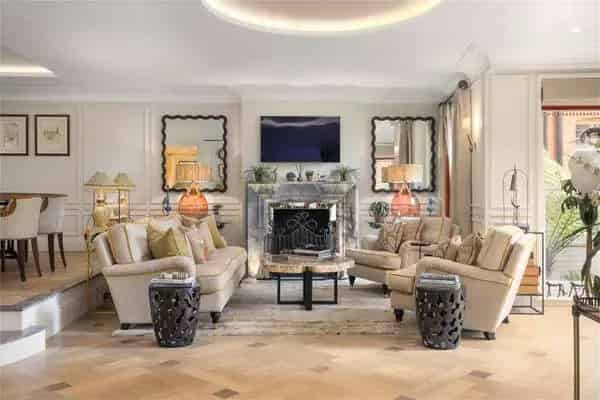 Luxury 4-Bed Triplex Apartment near Sloane Square
