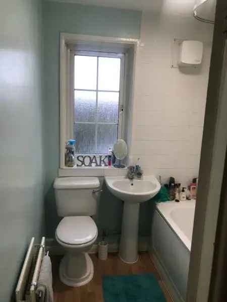 House For Rent in Reigate and Banstead, England