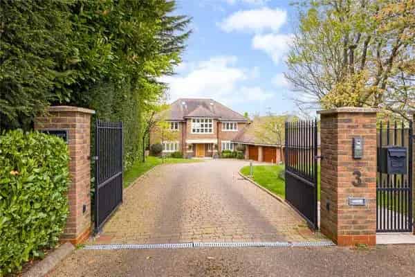 Hammonds Family Home Six Ensuite Bedrooms Stunning Countryside Views