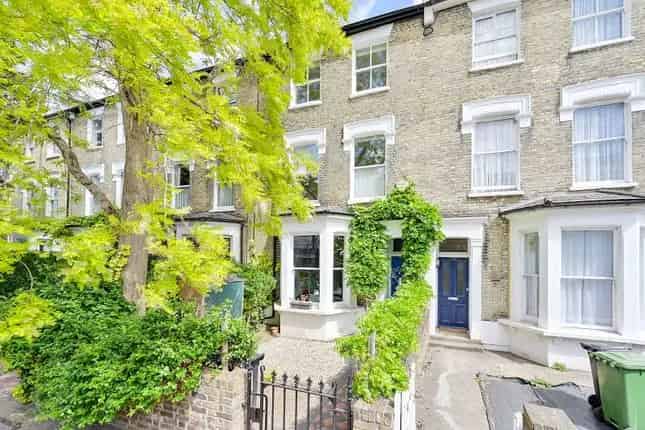 Victorian House for Sale in Hammersmith Grove