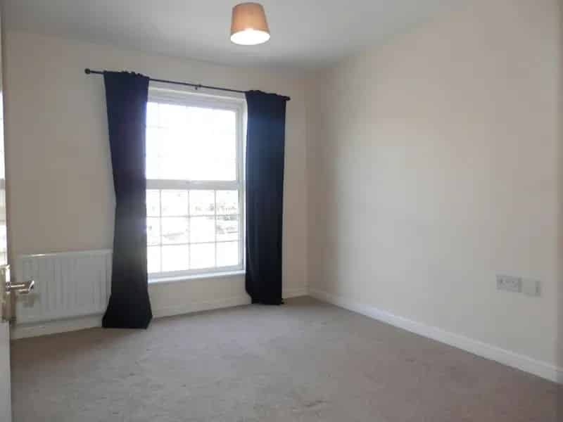 2 Bed Apartment Near Dunstable Town Centre