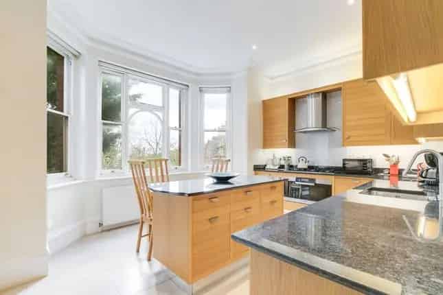 3 Bed Flat for Sale in Hampstead Village London NW3