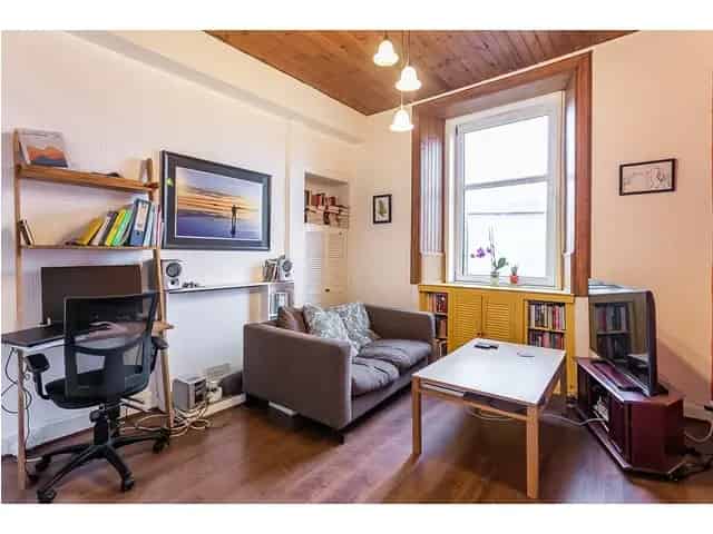 1 Bedroom Flat for Sale in Gorgie Edinburgh