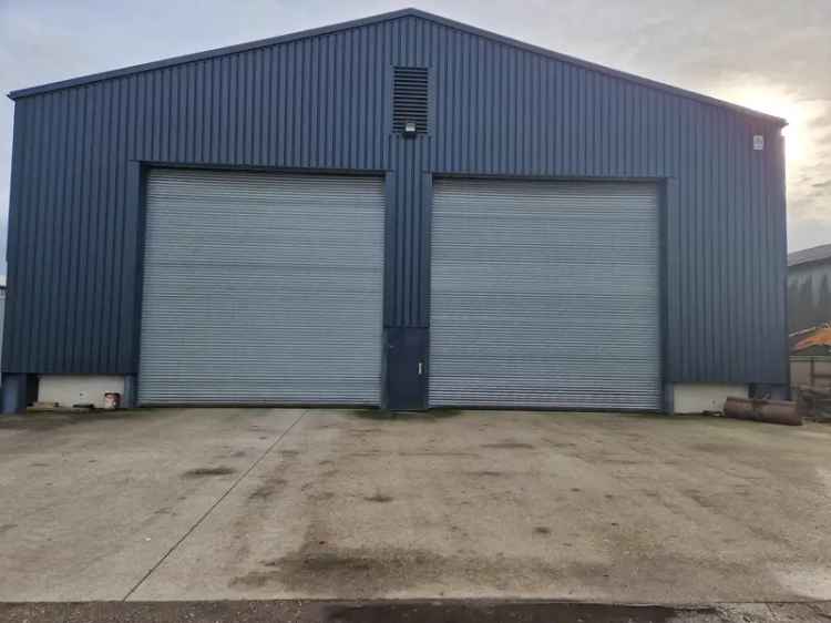 6000 sq ft Secure Rural Warehouse to Let near Chelmsford