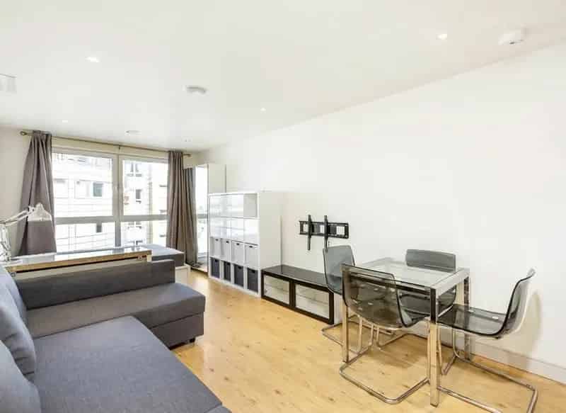 Furnished Studio Apartment near Imperial Wharf