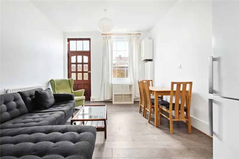 3 bedroom flat/apartment in London