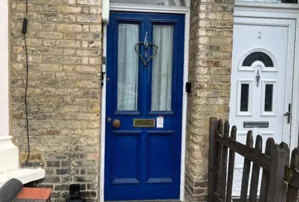 One Bedroom Flat with Private Garden Near Archway Tube
