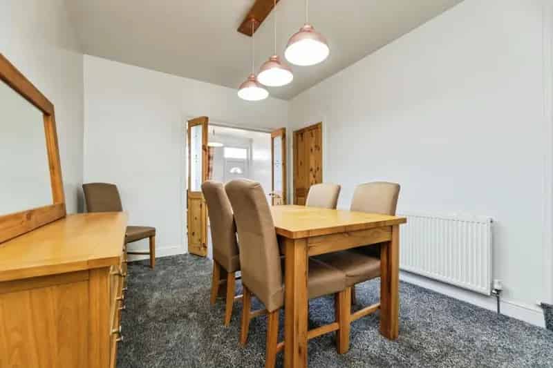 3 Bed Terrace House for Sale No Upward Chain