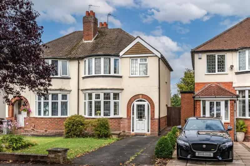 3 Bedroom Semi-Detached House For Sale - Ideal Investment Opportunity