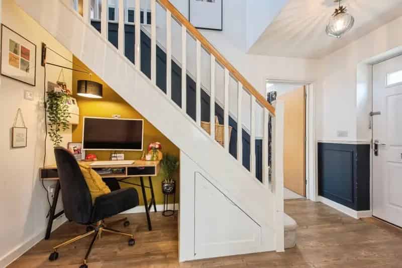 4 Bed Family Home with Double Garage and Large Kitchen Diner
