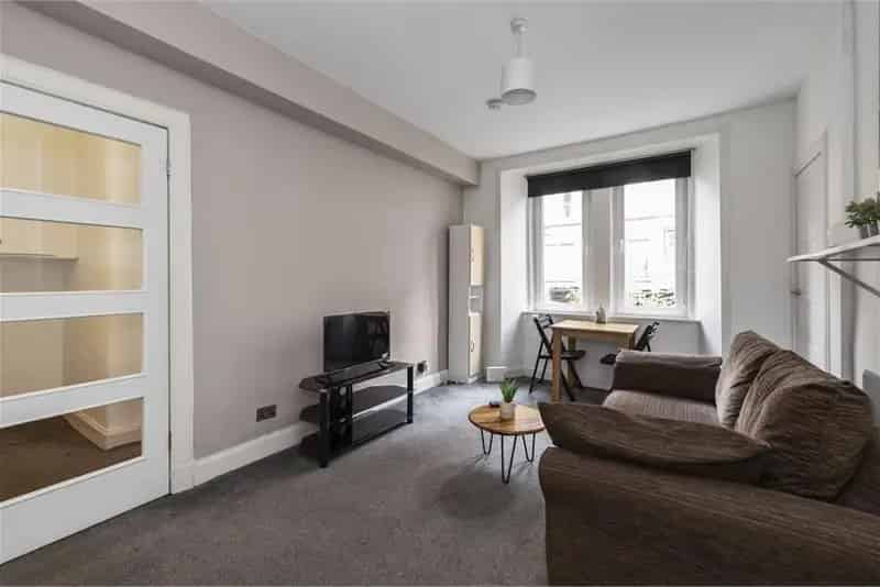 1 Bed Flat Ground Floor Polwarth Edinburgh