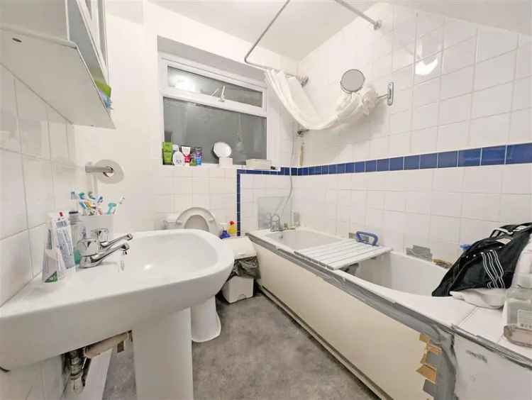 3 Bed Freehold Chalet Bungalow Investment Opportunity