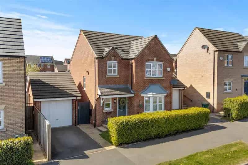 3 Bedroom Detached House for Sale
