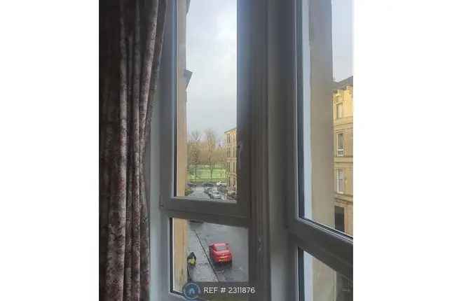 Flat to rent in Bentinck Street, Glasgow G3