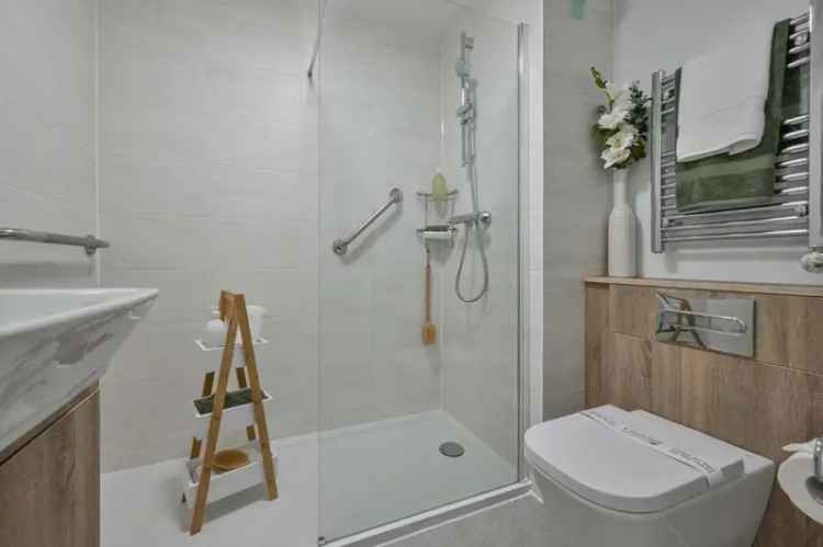 1 Bedroom Flat for Sale Worcestershire WR11