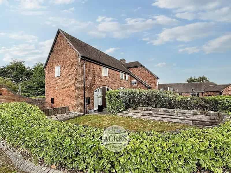 3 Bedroom Barn Conversion For Sale