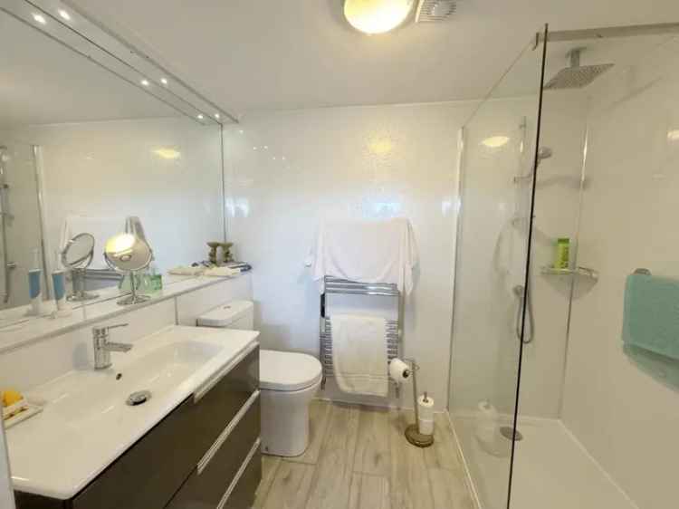 2 Bed Property for Sale