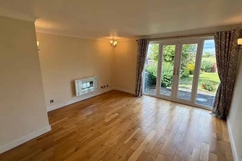 3-Bedroom House in Maltby with Large Garden and Garage