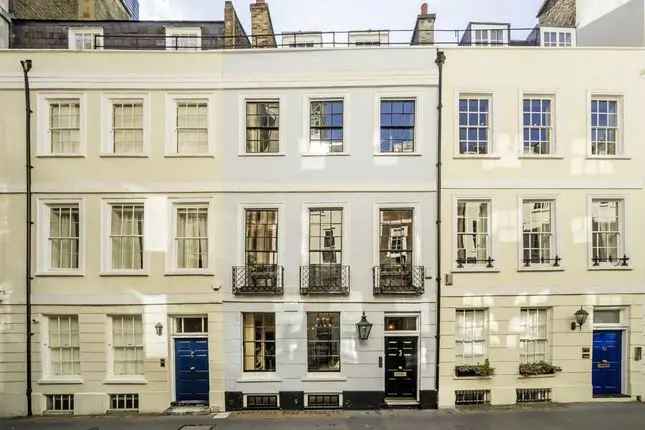 Grade II Listed 4-Bedroom Townhouse in St James's SW1A