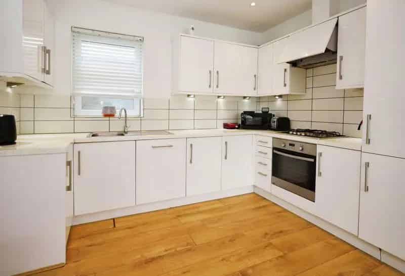 6 Bedroom Detached House Near Bournemouth University - HMO