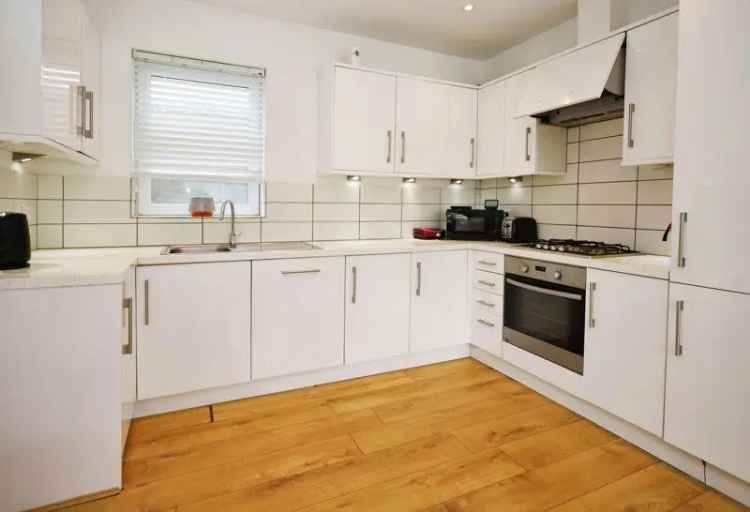 6 Bedroom Detached House Near Bournemouth University - HMO