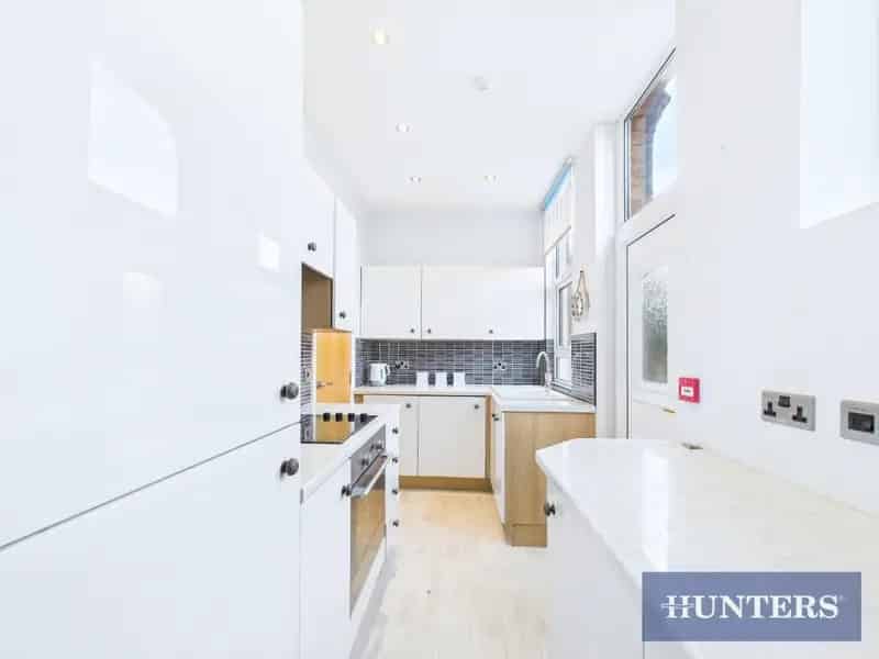 2 Bedroom Ground Floor Flat for Sale Bridlington