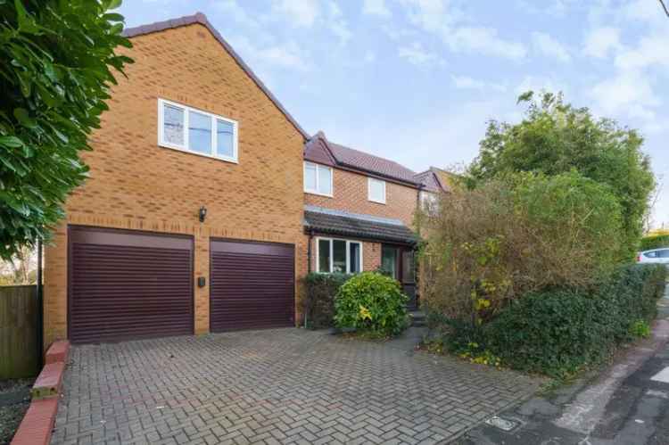 6 bedroom detached house for sale