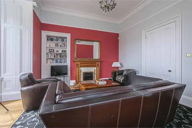 4 Bed Semi Detached House with 3 Reception Rooms and Large Garden