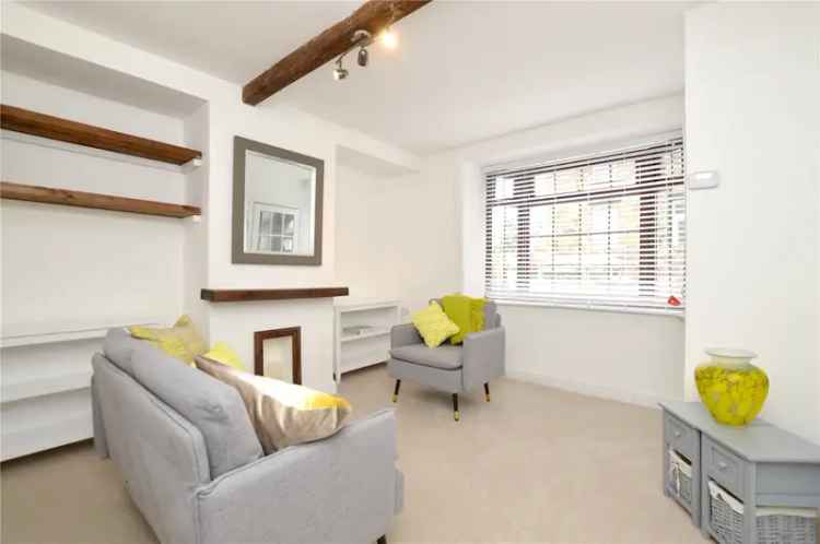 House For Sale in Leeds, England