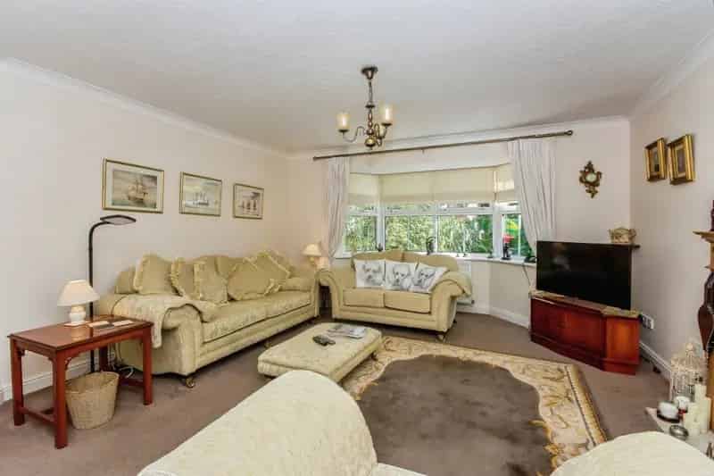 Four Bedroom Detached House with Double Garage