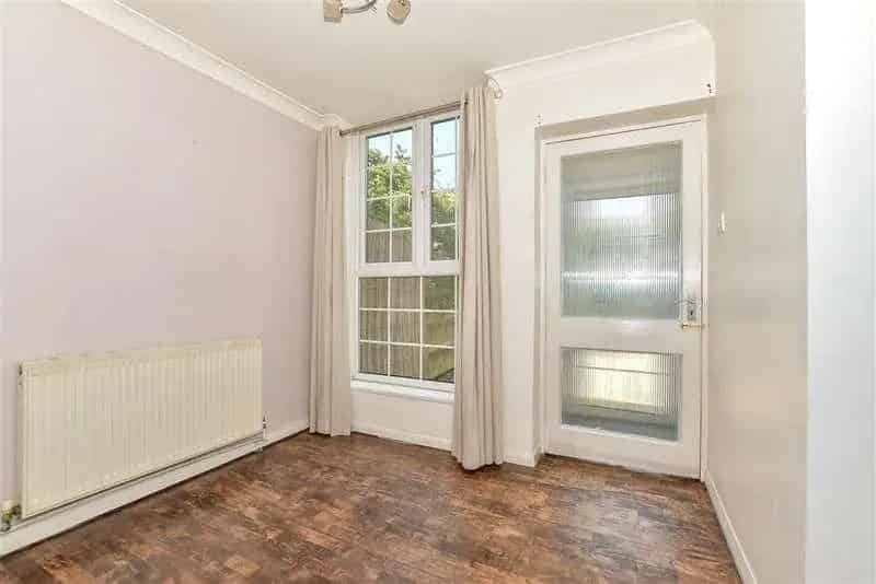2 Bed House for Sale Near Paddock Wood Station
