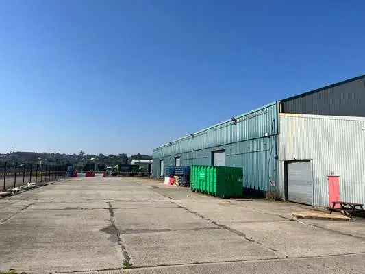 Unit 7 & 8 Blackwater Trading Estate, The Causeway, Maldon, CM9 4GG | Property to rent | Savills