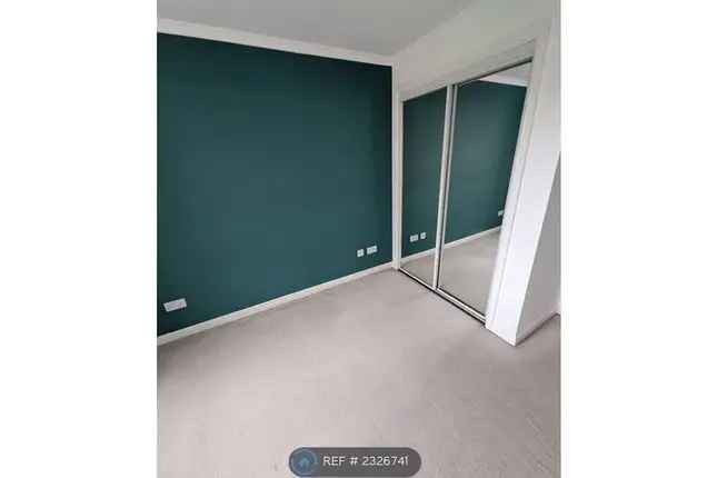 Flat to rent in Arcadia Street, Glasgow G40