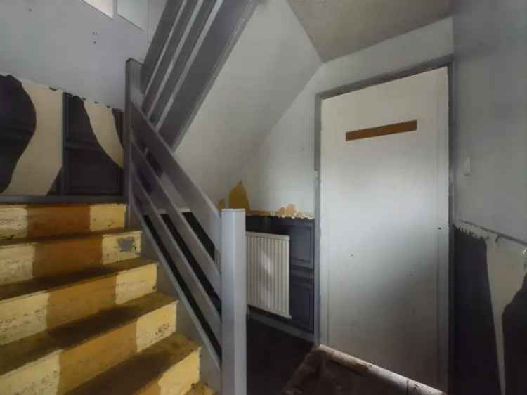 3 Bedroom End Townhouse For Sale