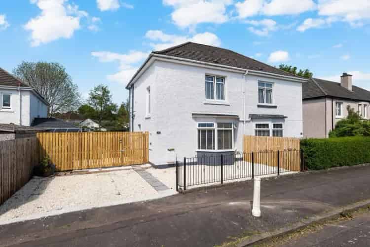 2 Bedroom Semi Detached House for Sale in Knightswood Glasgow