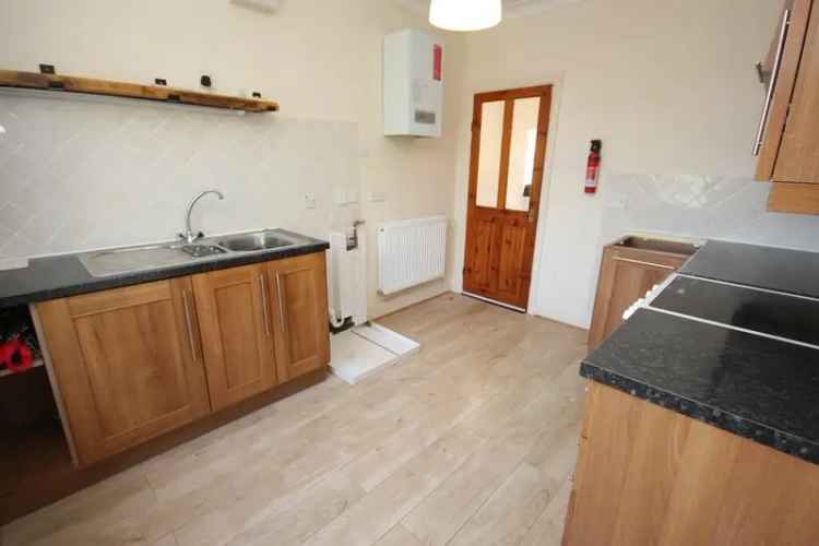 1 Bedroom Flat with Private Entrance and Parking