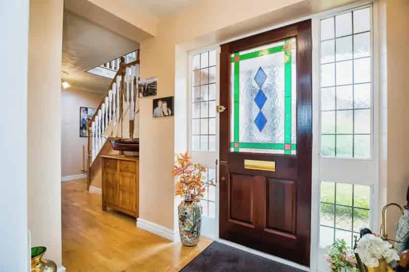 Spacious Detached Family Home with Four Double Bedrooms and Double Garage