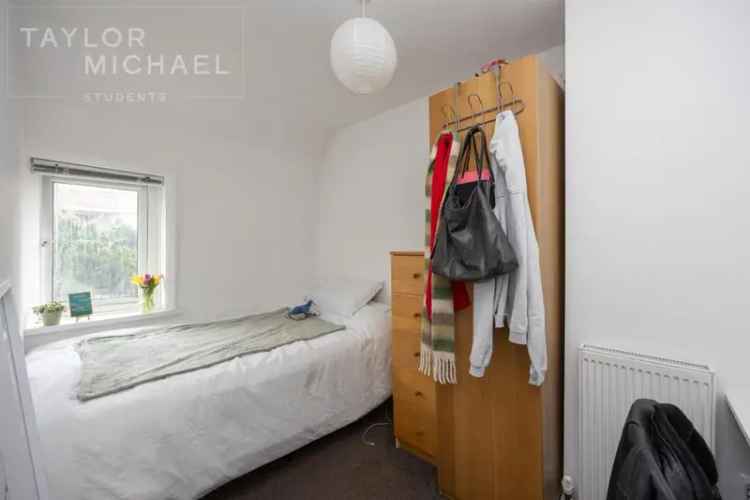 4 Bedroom Semi Detached House For Students Bills Included