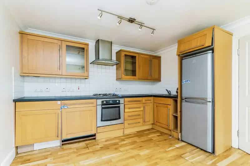 One Double Bedroom Apartment For Sale No Onward Chain