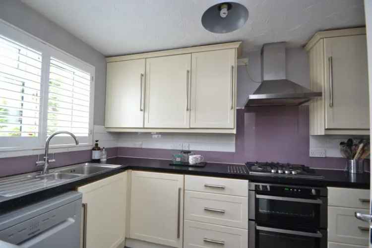 3 Bedroom Detached House For Sale in Buntingford